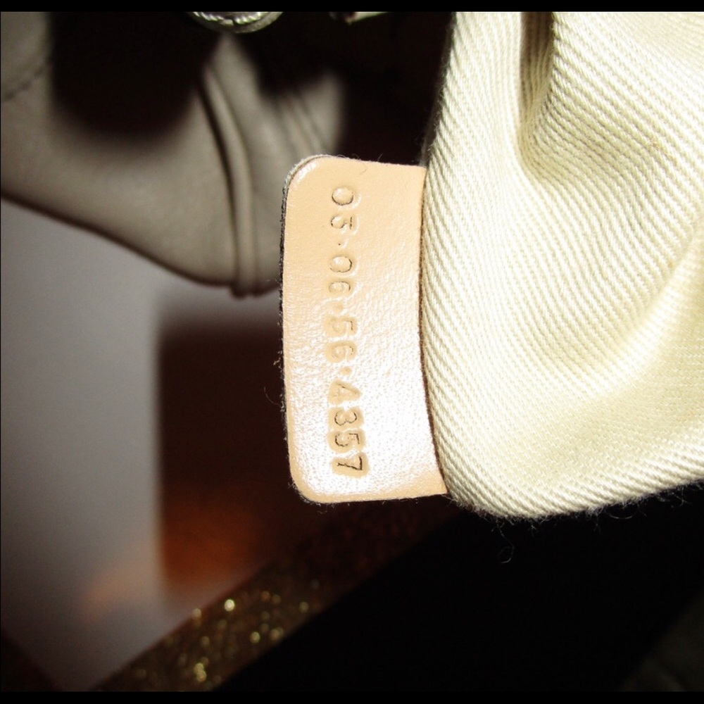 Chloe Paddington Handbag with lock and key - Picture 8 of 8